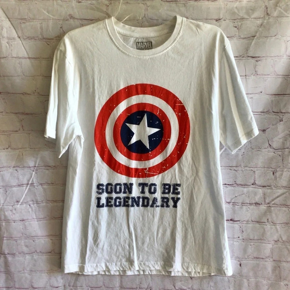 NWOT Marvel Captain America White Short Sleeve Tee - Size Medium - Picture 1 of 4